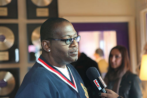 Randy Jackson being interviewed